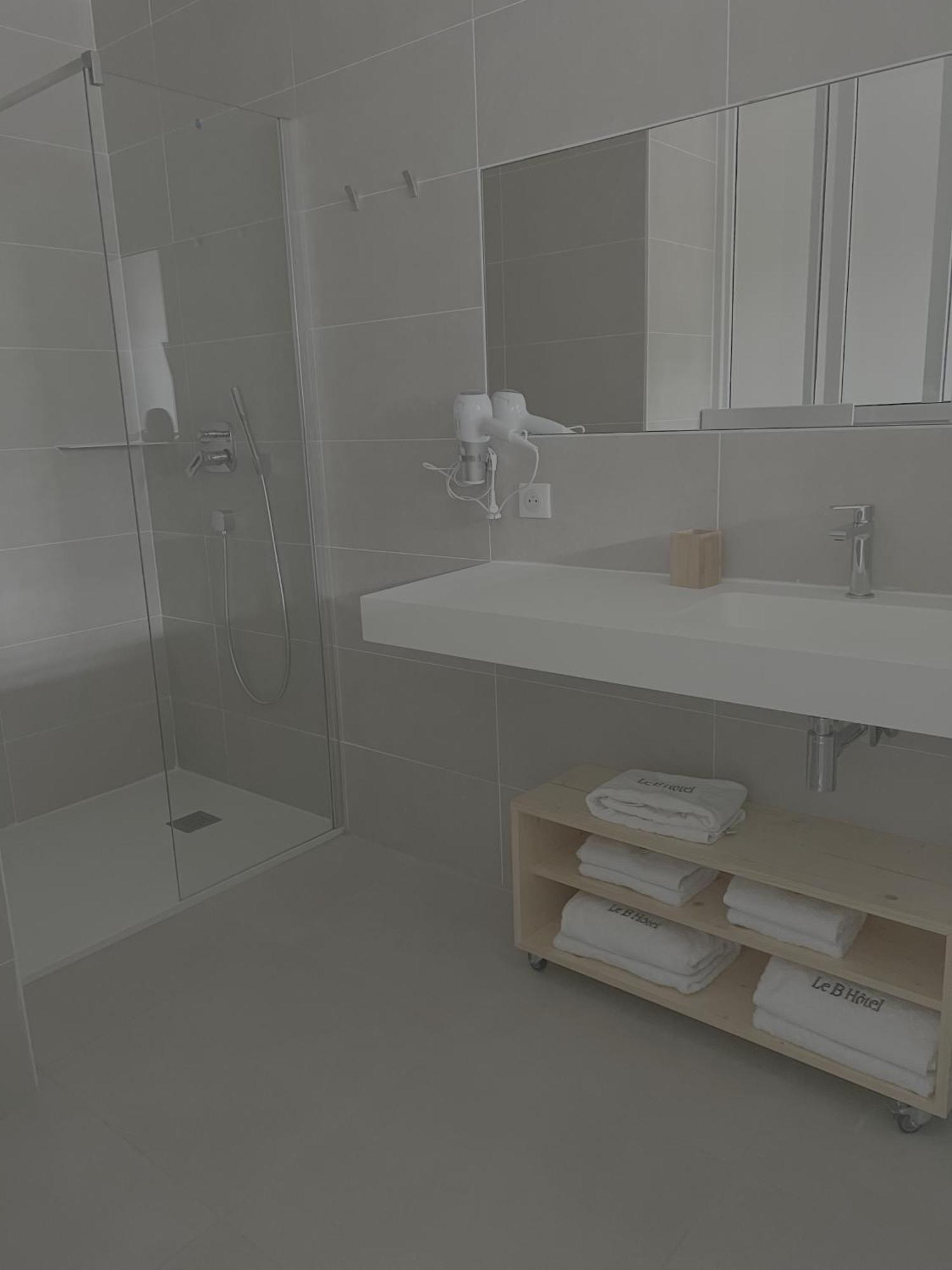Le B Complexe Hotel Lozanne