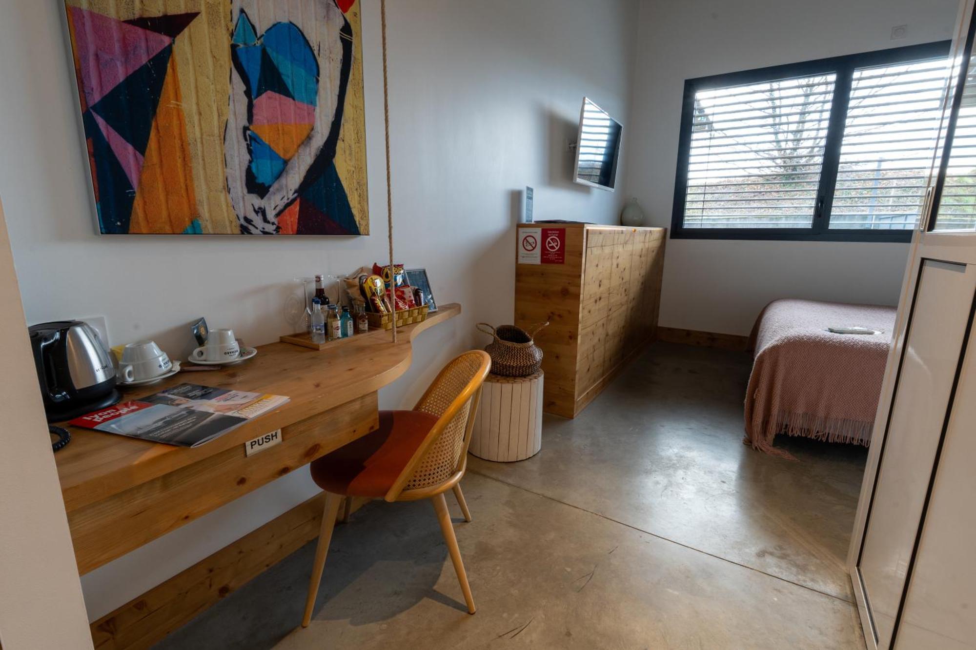 Le B Complexe Hotel *